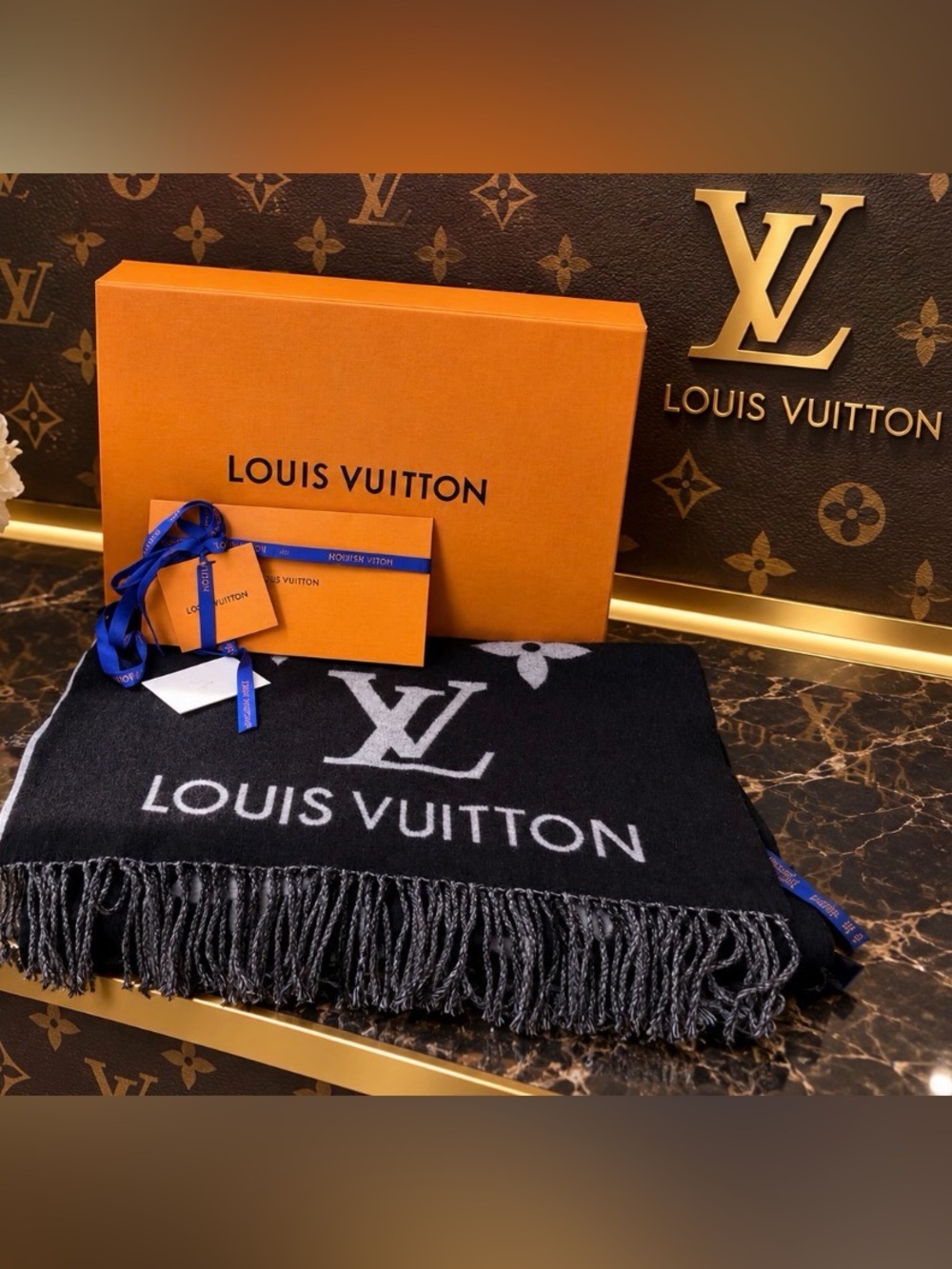 Louis Vuitton Scarf